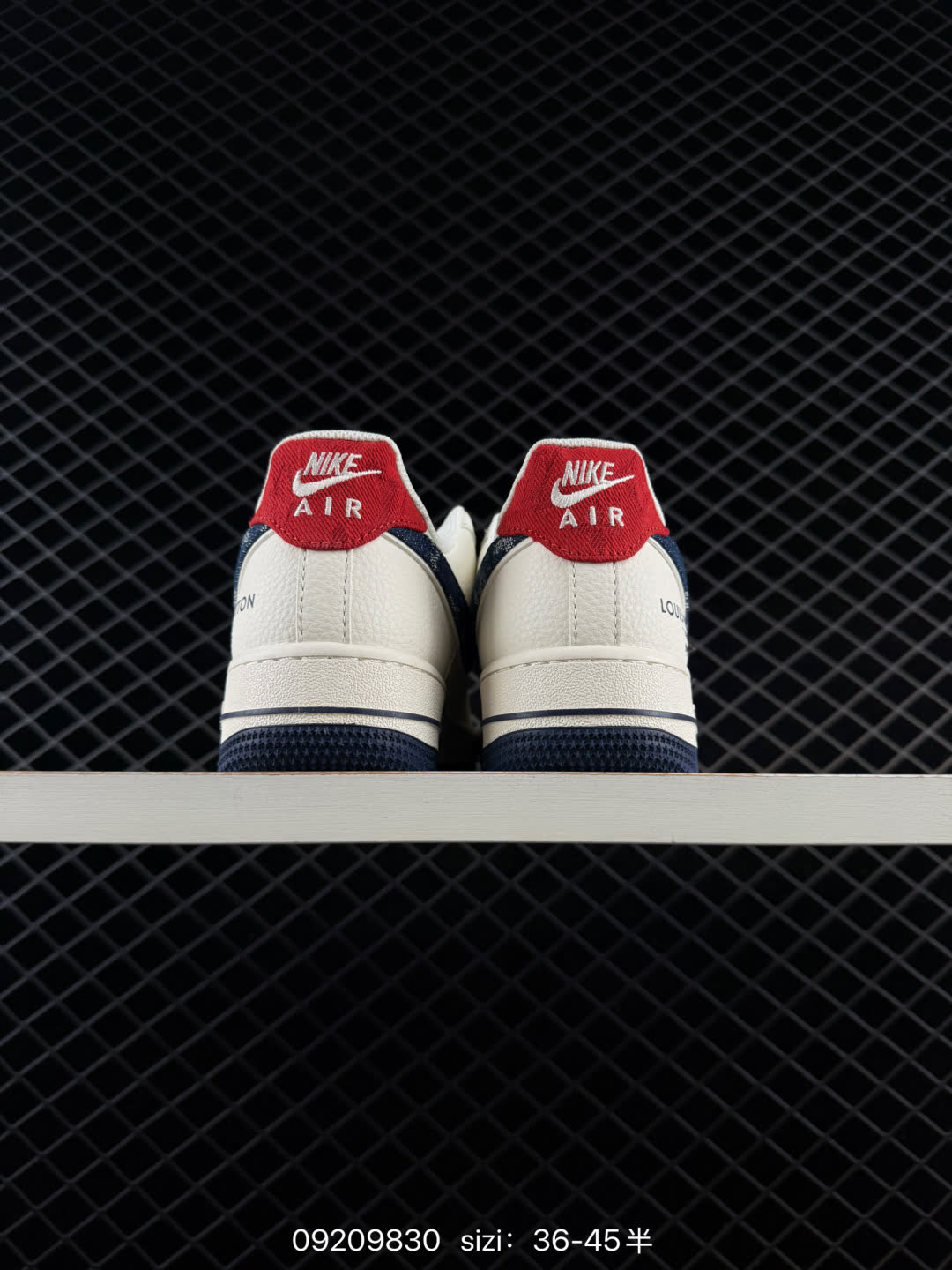 NIKE AIR FORCE 1